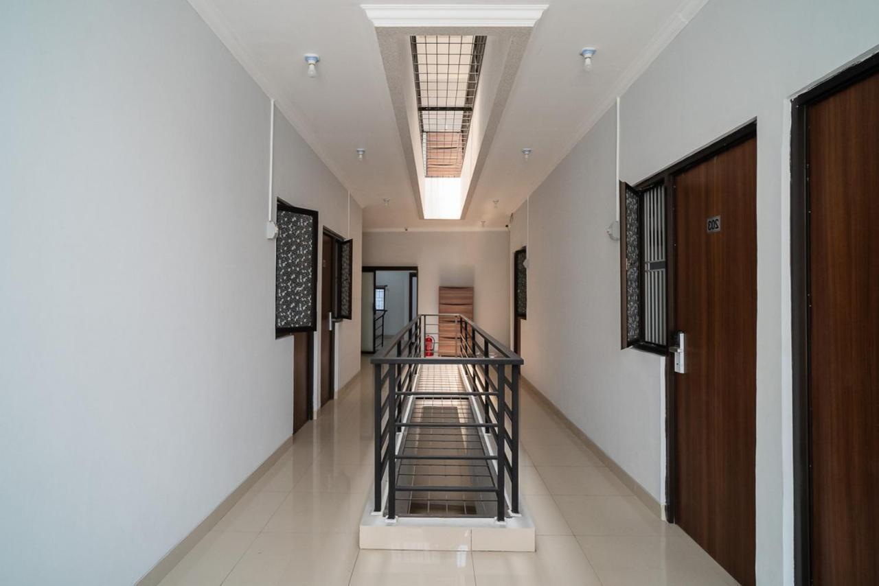 Koolkost Near Pasar Baru Hotell Jakarta Exteriör bild